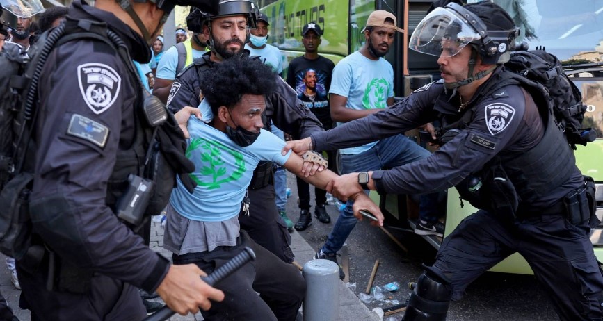إسرائيل تجند مئات اللاجئين الأفارقة _ موقع كاش مصر